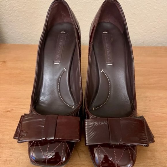 BCBG MaxAzria Patent Leather Heel, Dark Red, Size 9 - Picture 2 of 2